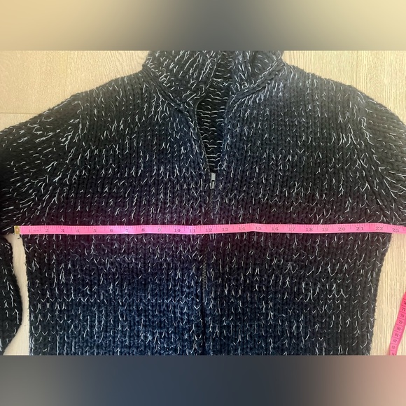 Italian knit men’s cardigan wool blend. - Picture 7 of 9